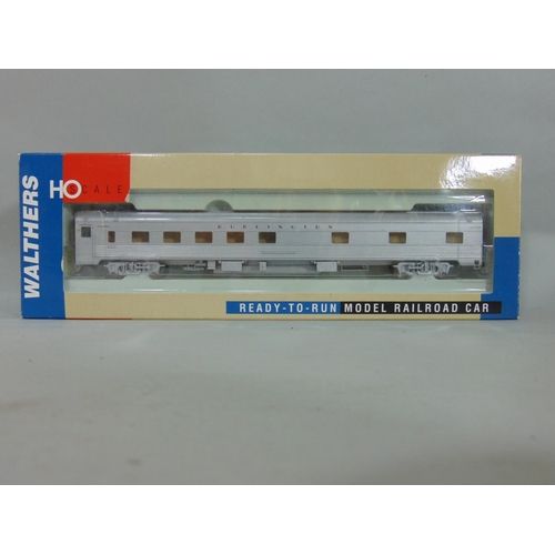 210 - 8 boxed HO Santa Fe 'Budd' coaches by Walthers: 932-6385/ 6307/ 6505/ 6485/ 6347/ 6365/ 6348/ 6325 (... 