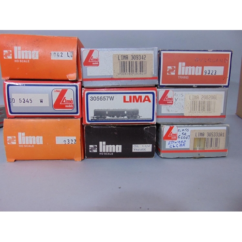 222 - 2 boxfuls of empty boxes for Rivarossi and Lima rolling stock (2 boxfuls)