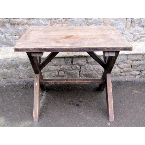 1670 - A small pine x framed garden/pub table with rectangular top, 91 cm x 74 cm