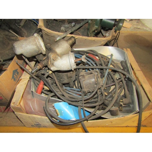 1799 - A large quantity of unsorted motor memorabilia parts (sold as seen)