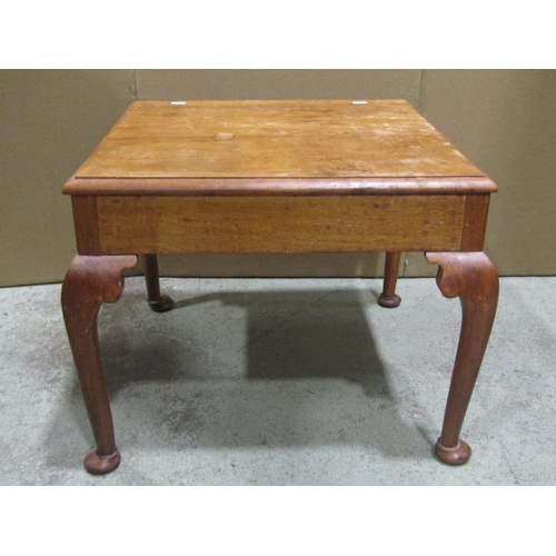 1837 - A nest of three graduated Georgian style hardwood occasional tables of rectangular form raised on sl... 