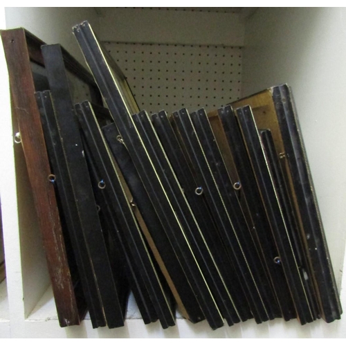 2313 - A collection of 19th century prints and engravings including examples after John Leech, topographica... 