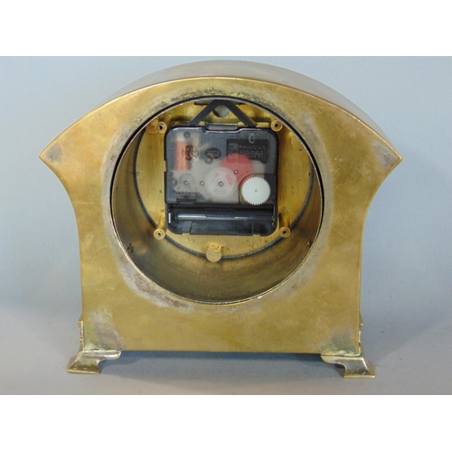 1175 - Stylish French brass mantle clock, with textured silvered dial, Roman numerals, the case with Greek ... 