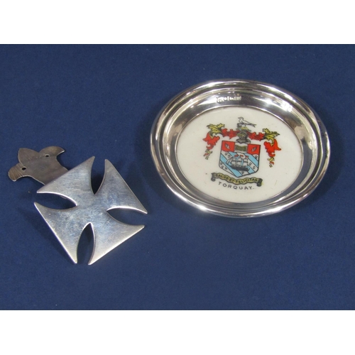 829 - Silver hat badge in the form of a Maltese Cross, maker HL & Co Ltd, London 1956, together with a fur... 