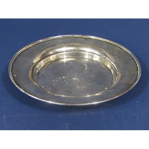 841 - White metal dish marked 'sterling', 16cm diameter, 3oz approx