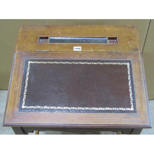 1906 - An inlaid Edwardian mahogany ladies writing desk, with satinwood cross-banding and boxwood stringing... 