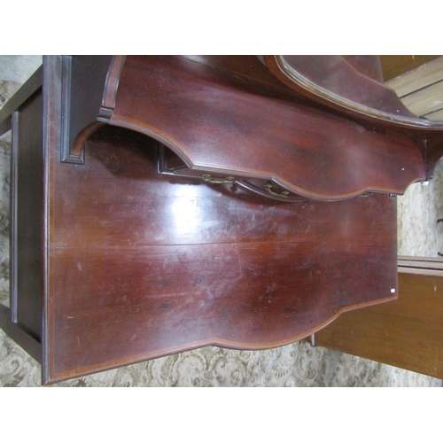 1939 - A good quality inlaid Edwardian mahogany knee hole dressing table with satinwood cross-banding and b... 