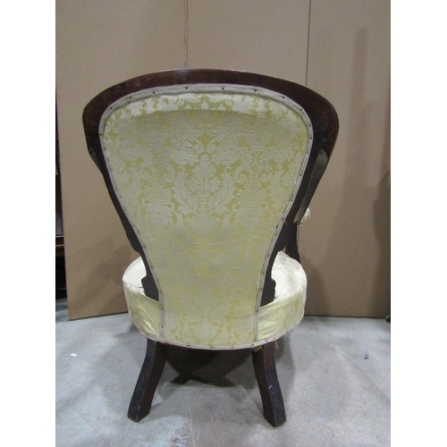 2397 - A good quality Victorian rosewood drawing room chair with horseshoe shaped back, back panel within a... 