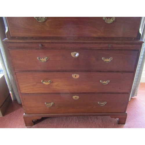 2421 - A good quality and small Georgian mahogany chest on chest, the lower section fitted with three long ... 