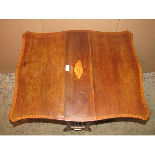 2233 - An inlaid Edwardian mahogany drop leaf Sutherland type tea table with satinwood crossbanding, shell ... 