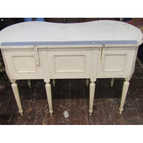 2684 - An Edwardian mahogany ladies dressing table with inverted kidney shaped front, the front elevation e... 