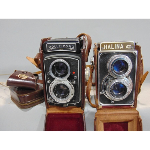 574 - Rolleicord Twin Lens Reflex in original case, Xenar lens, plus a Halina Twin Les Reflex and a Wester... 