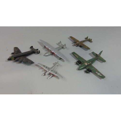 99 - 17 model Dinky toy aircraft including Heavy Bomber, Flying Boat, Beechcraft c55 Baron etc and 3 othe... 