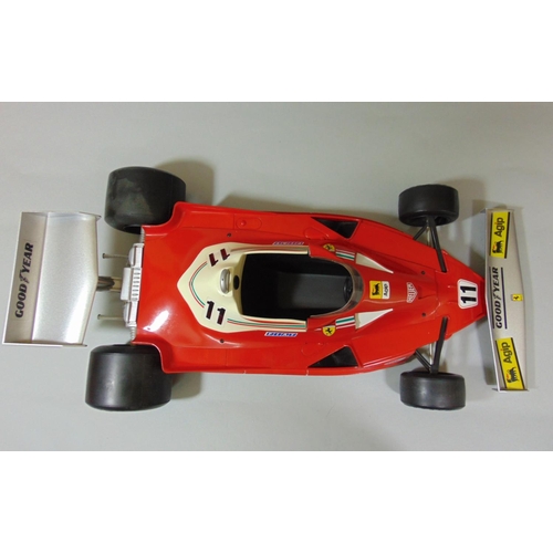 81 - Static kerbside 1:6 scale model of Formula 1 Ferrari 312 T2 racing car by Toschi/ Polistil, in displ... 