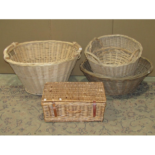 2230 - Four wicker baskets of varying size