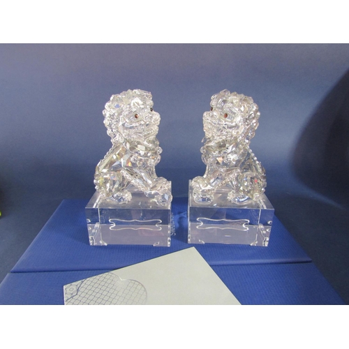 1198 - Swarovski pair of boxed crystal glass dogs of fo/temple dogs