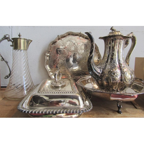 1212 - Small collection of silver plated items comprising a silver plated glass claret jug, salver, lobed c... 