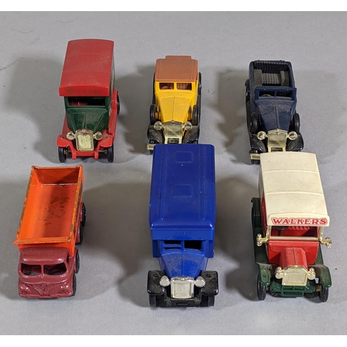 110 - Box of model vehicles incuding Oxford boxed Land Rover Collection, and unboxed cars, buses, trucks b... 