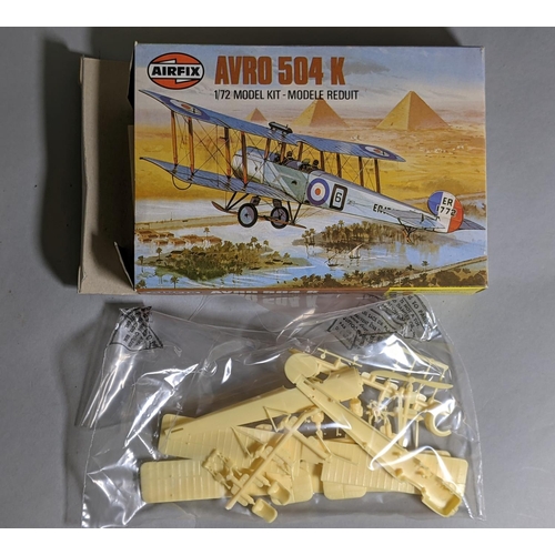 111 - Collection of model aircraft kits including Airfix Airco DH4, RAF RE8 and Bristol Fighter (all in or... 