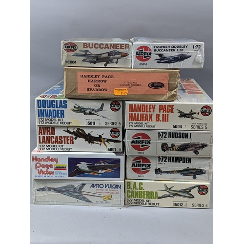 117 - Collection of model aircraft kits by Airfix, Lindberg, Elliot and Contrail including the following s... 