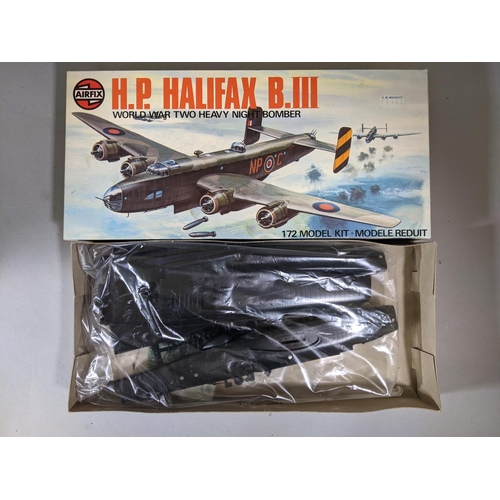 117 - Collection of model aircraft kits by Airfix, Lindberg, Elliot and Contrail including the following s... 