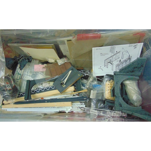 124 - Box of unsorted equipment for railway modelling including assembled buildings, MSE Level Crossing ki... 