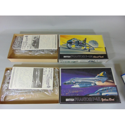 132 - Collection of boxed model aircraft kits including 7 by Airfix and 4 by Matchbox, others by Airmodel,... 