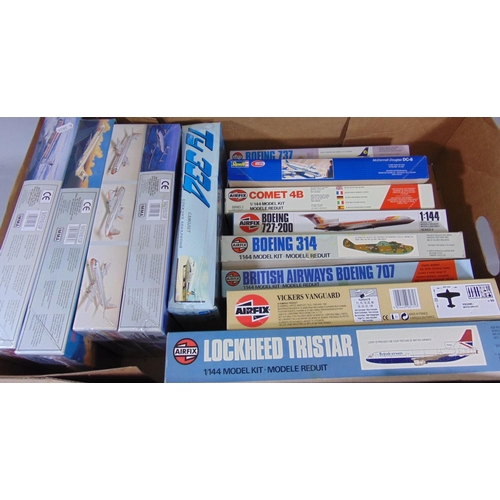 140 - 13 boxed model plane kits including 4 sealed in cellophane by Minicraft (MD82, MD81, Electra and Sup... 