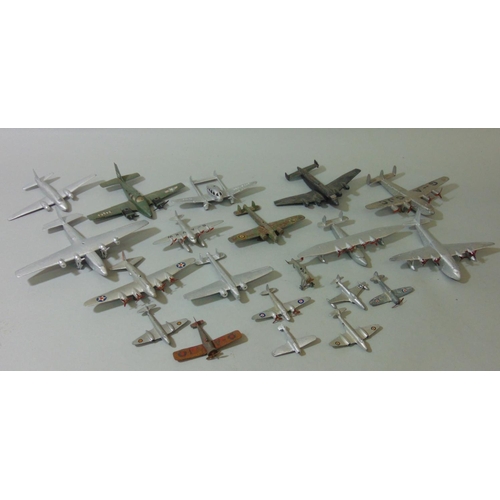 99 - 17 model Dinky toy aircraft including Heavy Bomber, Flying Boat, Beechcraft c55 Baron etc and 3 othe... 