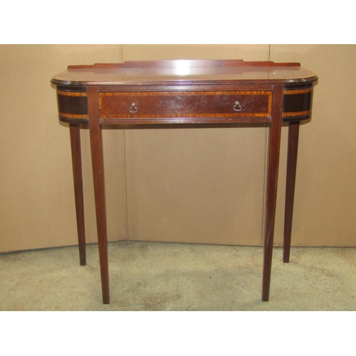 2289 - A good quality reproduction Georgian style mahogany hall/side table with satinwood crossbanded detai... 