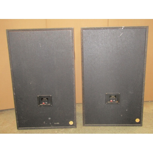 2292 - A pair of realistic Mach Two hi-fi speakers cat number 40-4032 (lacks cables)