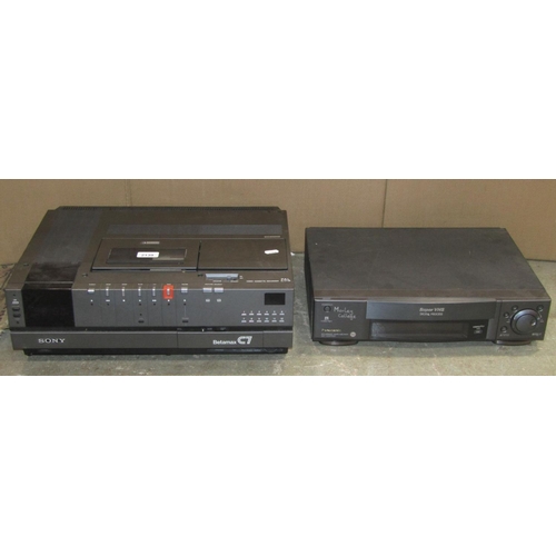 2139 - A Sony Betamax C7 video cassette recorder SL-C7UB together with a Panasonic Super VHS NV-HS950 examp... 