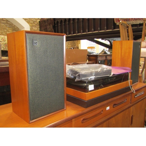 2277a - A Dynatron Hifi and Speaker system model BFC202 and a Sony radio ICF-2001D