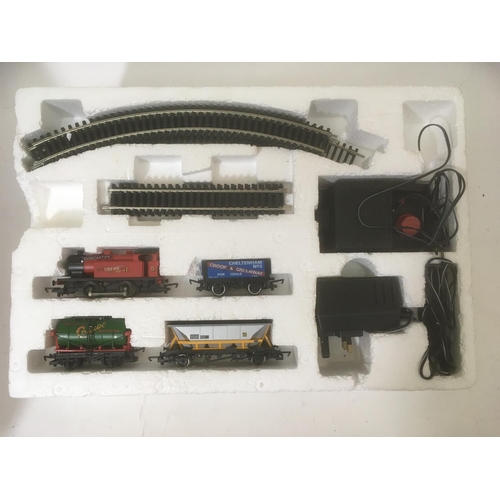 87 - Hornby 'Rural Rambler' Electric Train Set R903 with Trakmat, together with Station Terminus R8009 (u... 