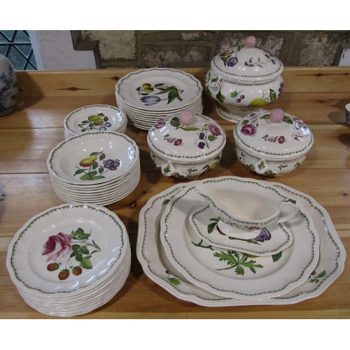 41 - A collection of Spode Victoria pattern dinnerwares comprising an oval serving plate, circular servin... 