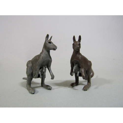 662 - Collection of vintage plastic toy animals, mostly by Britains, the largest being 9cm tall (one box)