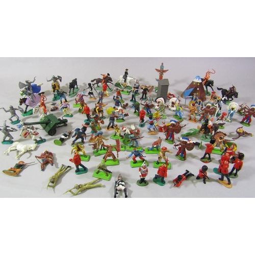 669 - Collection of mixed 1970's vintage toy soldiers and figures, many with a Wild West theme, including ... 