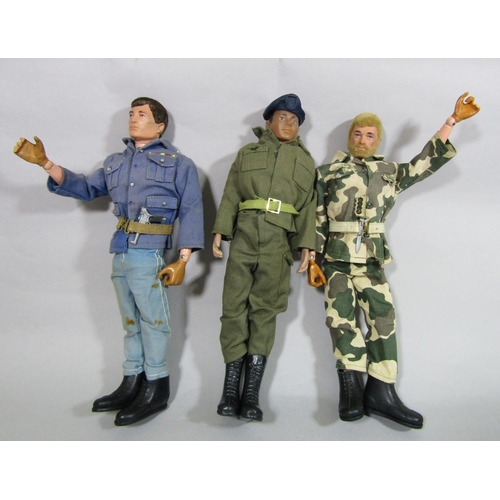 664 - 9 vintage Action Men, all in military uniform, 6 have gripping hands (of which 2 have damage to hand... 