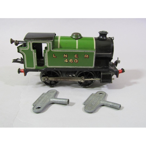 690 - O gauge clockwork train set by Hornby 'No1 Tank Goods Set' No 201 (1946-1954) with 0-4-0 LNER 460 lo... 