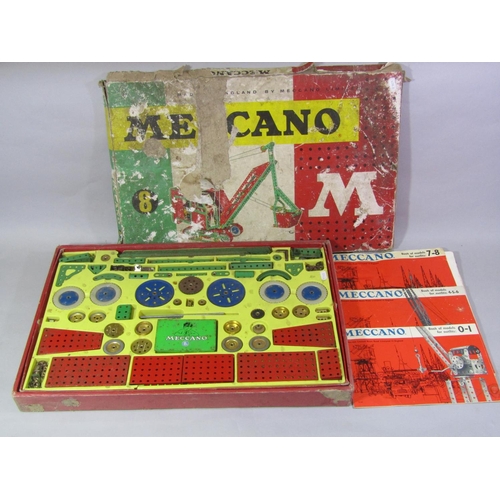 673 - Boxed Meccano Set No 8 consisting of 2 trays of Meccano pieces with 3 instruction booklets. CR: unch... 