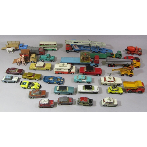 671 - Collection of vintage Dinky and Corgi vehicles including Corgi Daktari Dodge truck, Land Rover and B... 