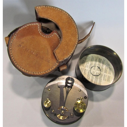 466 - A Throuhton & Sims pocket drum sextant with leather case etched P.F.M. Michelli - Royal Engineers 19... 