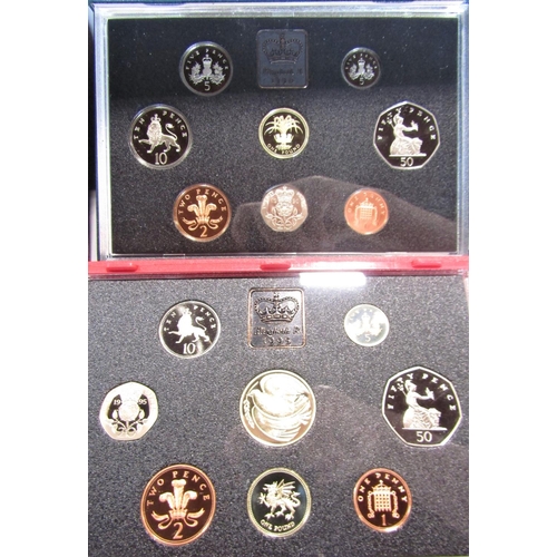 470 - Cased proof coinage 1990, £1 to 1p, 1995 2p to 1p, 1997, 1999, 2001, 2002 £5 to 1p (6)