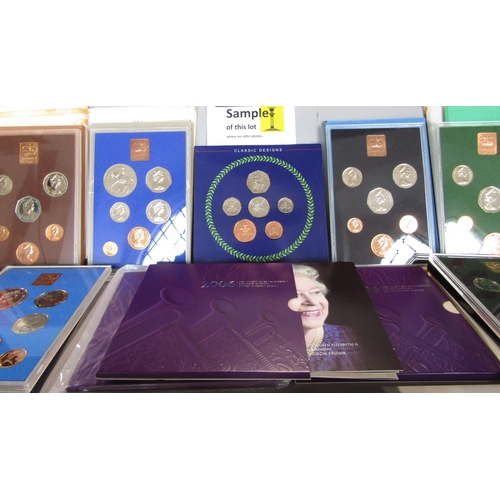 471 - Cased proof coinage 1971, 1972, 1973, 1974, 1975, 1976, 2 x 1977, 1978, 1979 and 1981, all 50p to ha... 