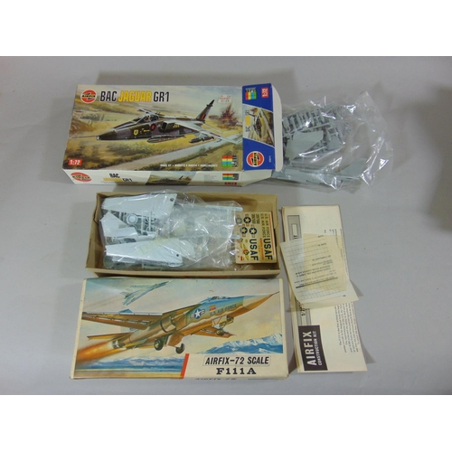 683 - 19 vintage model aircraft kits of assorted jet planes including models by Airfix, Revell, ESCI, Matc... 