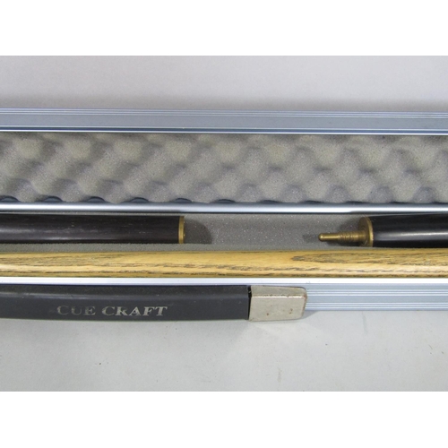 629A - A good quality cased three piece snooker cue Monarch by cue craft