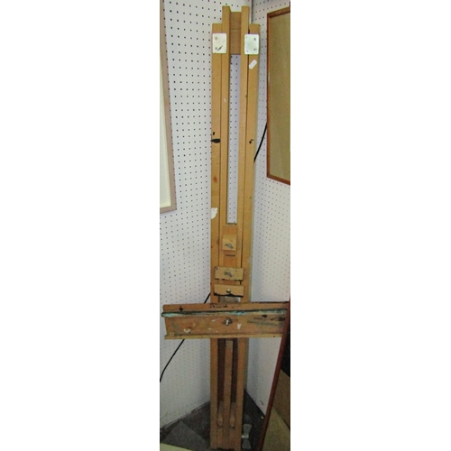 267 - An adjustable artists easel