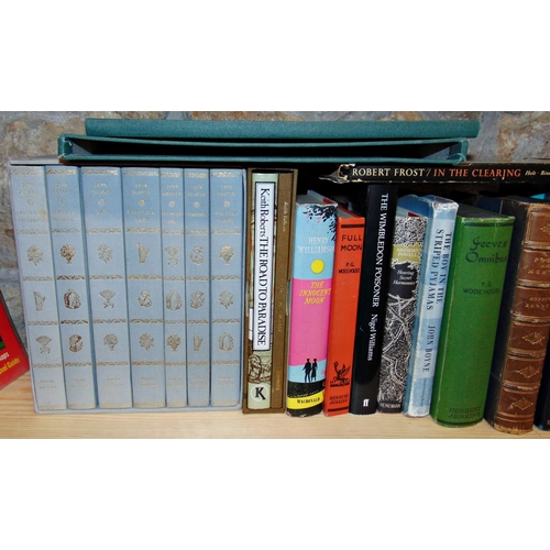 147 - A mixed collection of literature and poetry to include a cased set of The Works of Jane Austen, prod... 