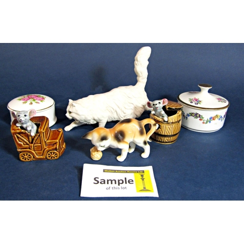 1117 - A collection of small ceramic models of cats and mice, together with a collection of various pill bo... 