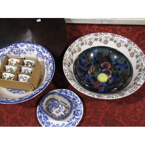 1126 - A collection of 19th century and later ceramics including blue and white meat plates, blue and white... 